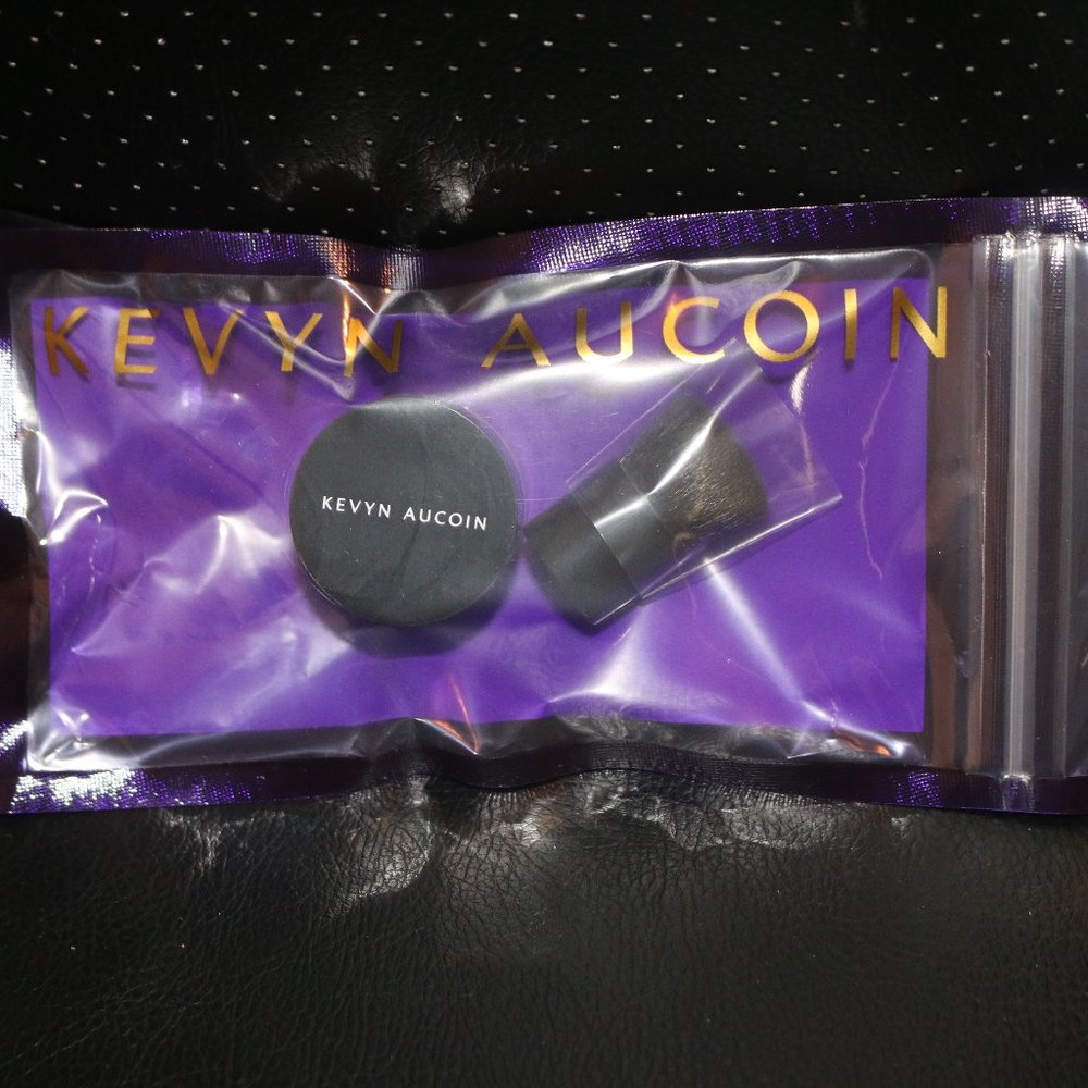 Kevyn Aucoin Mini Foundation Balm 0.08 Oz Light